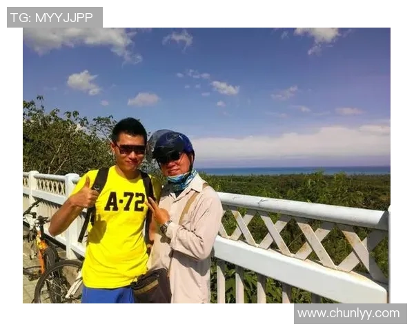 追逐足球明星的女生们如何在热爱与梦想中找到自我与幸福